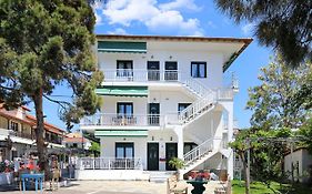 Agapitos Apartments