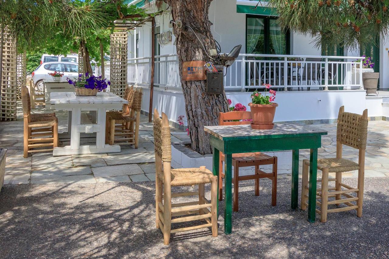 Agapitos Apartments Нікіті Екстер'єр фото