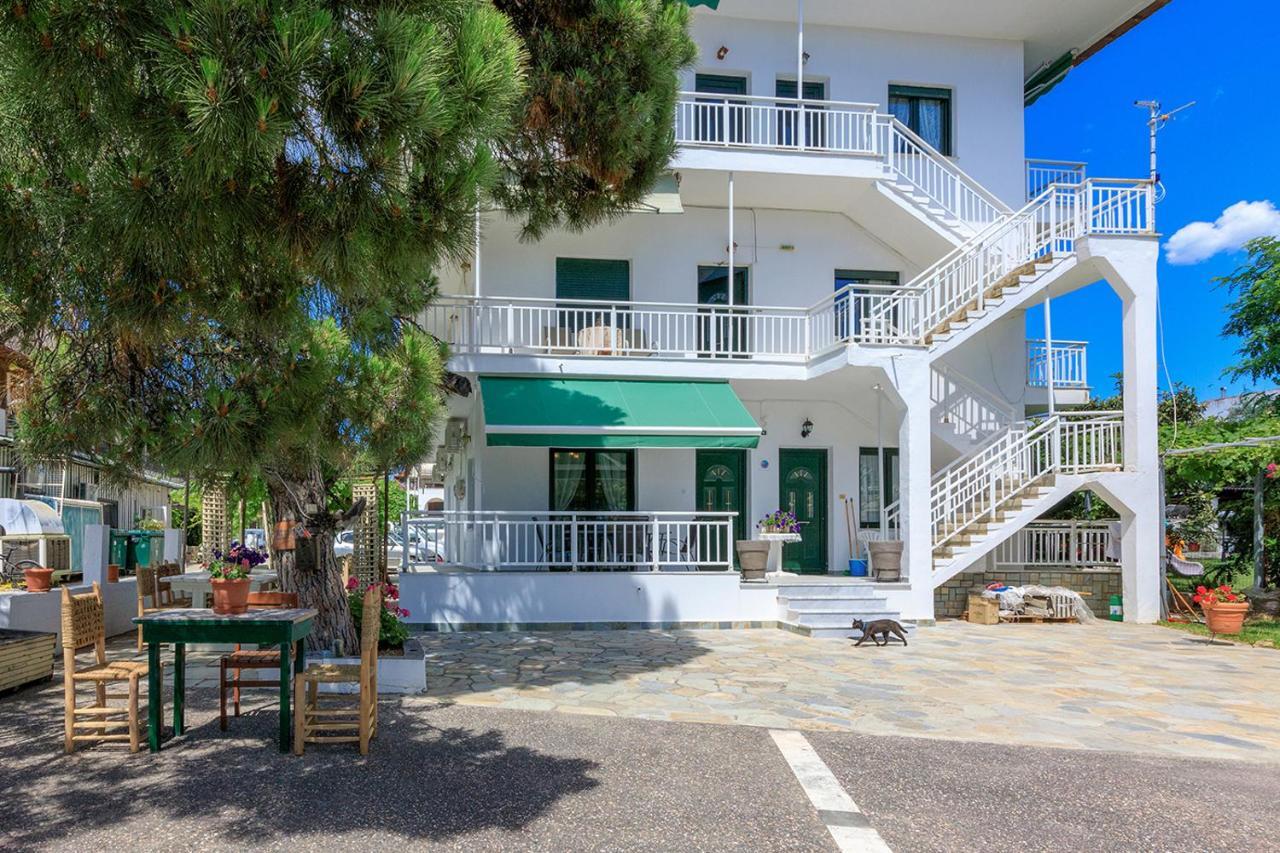 Agapitos Apartments Нікіті Екстер'єр фото