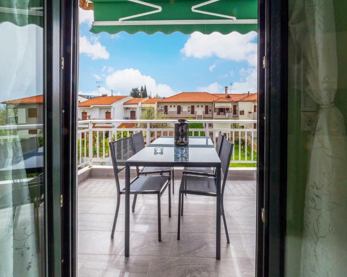 Agapitos Apartments Нікіті Екстер'єр фото